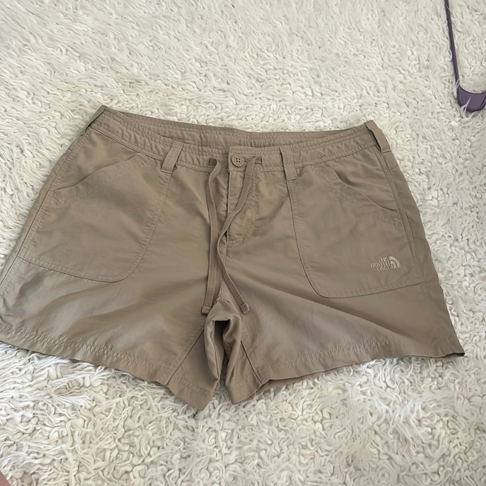 50%OFF W❤️The North Face kakis Shorts 24 adj waist 36” 5” inseam 12” rise S1